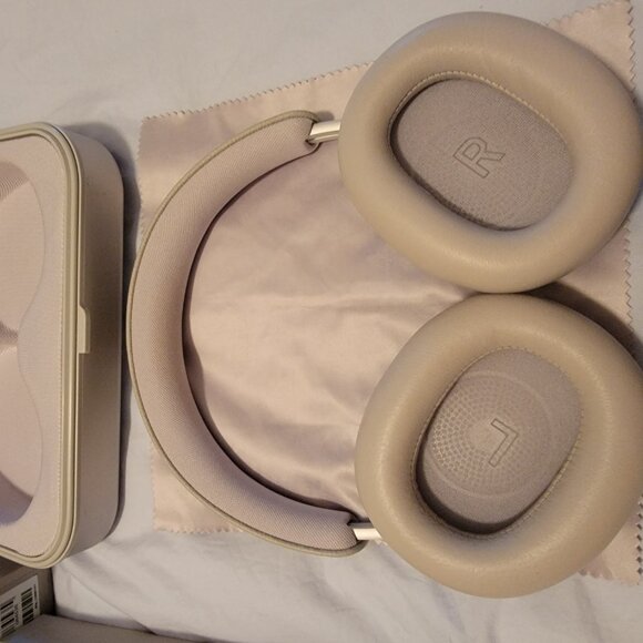 Bang & Olufsen Beoplay H95 - Picture 2 of 6